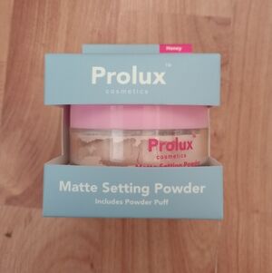 New Prolux Matte Setting Powder